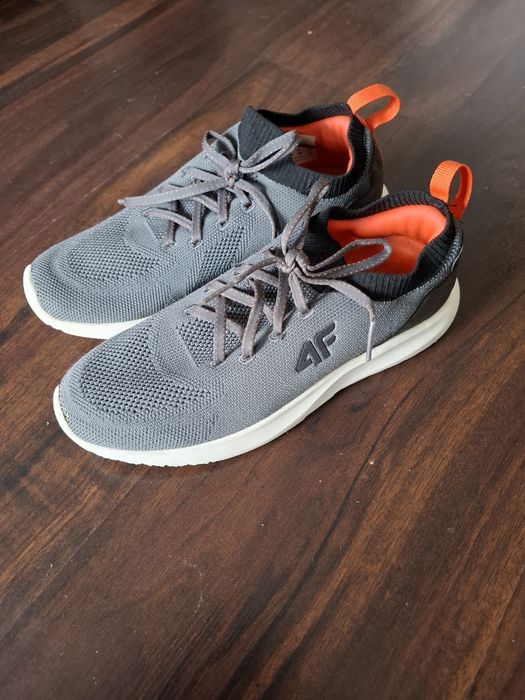 Lekkie buty 4F rozmiar 36 ( wkładka 23 cm)