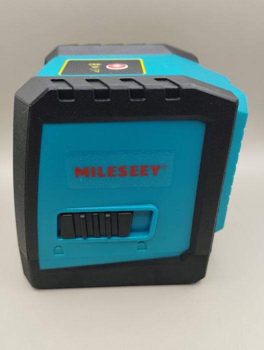 Лазерний рівень MILESEEY L52R.