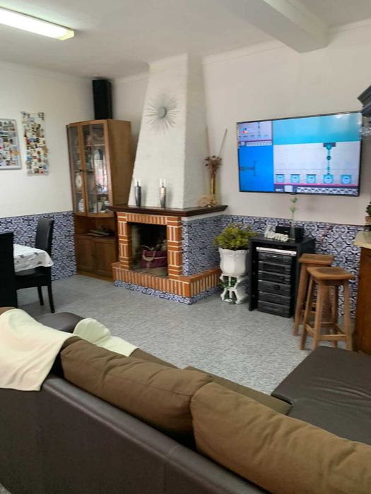 Vila Nova da Barquinha: Casa, Escritório e AL!