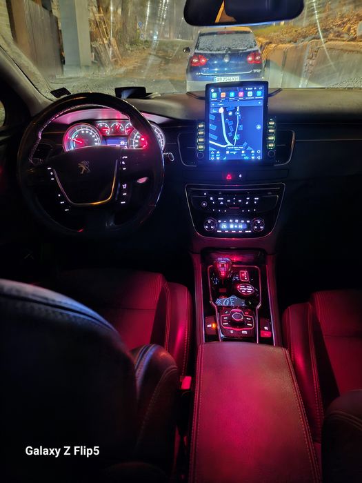 Продам автомобиль Peugeot 508
