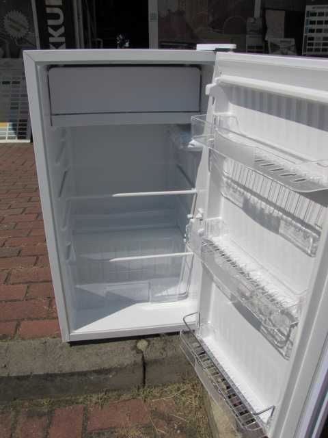 Lodówka zamrażalnik chłodziarka 90L szklany front biała Klarstein