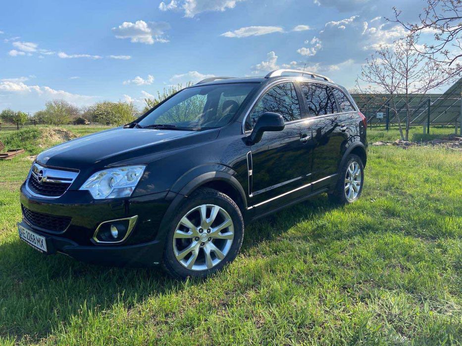 Авто Opel Antara
