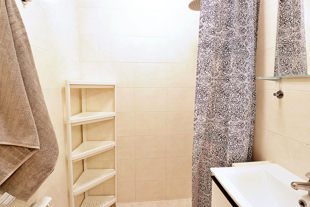 Jednoosobowy pokój obok uczelni WIZJA i CH Arkadia – ul. Stawki 19 ENG