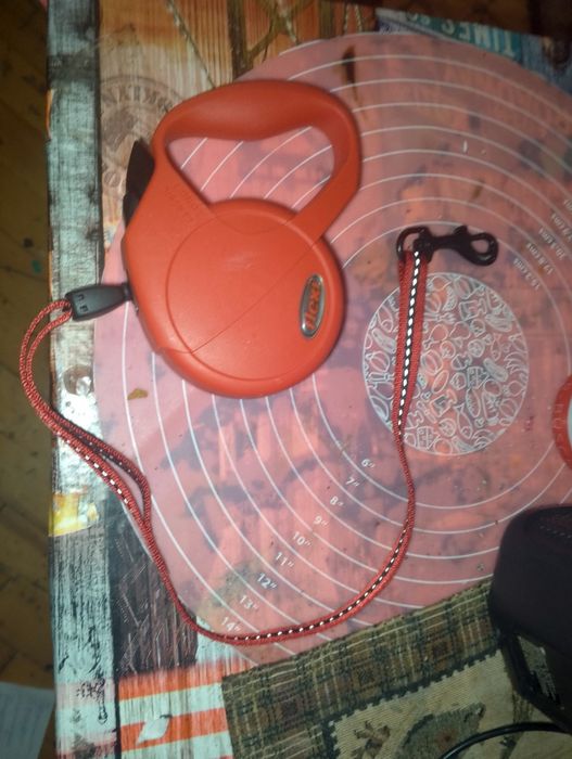 Новая поводок рулетка 5м до 20 кг Германия