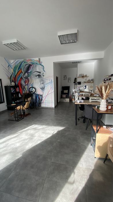 Wynajme stanowisko manicure