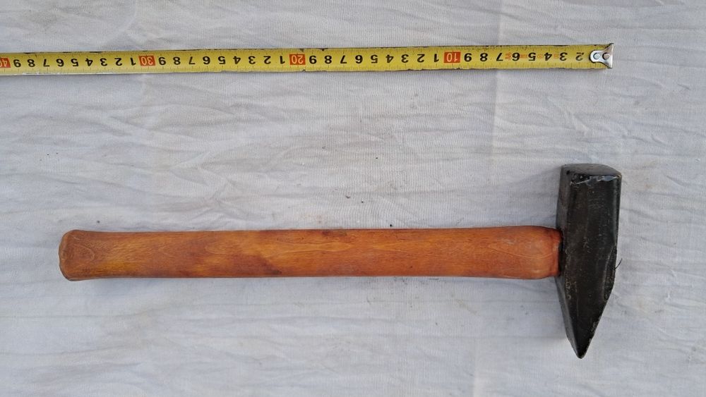 Молоток слесарный, вес 500 грамм