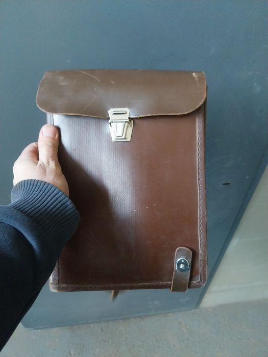 Продам планшетку.