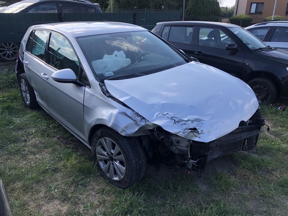Golf 7 1,6 tdi uszkodzony