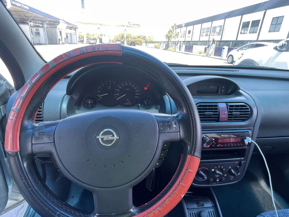 Opel corsa 1.2 16V comfort