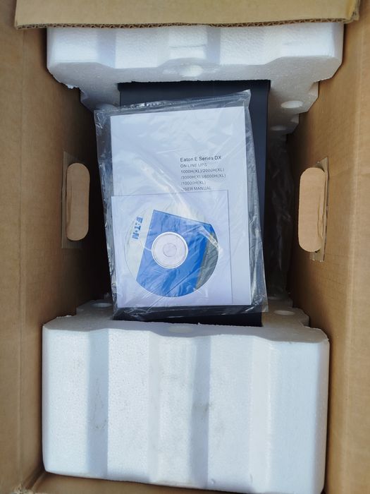 Лінійно-інтерактивний ДБЖ Eaton 9SX1500i/1000. 9130