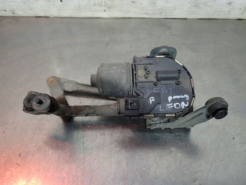 MECHANIZM WYCIERACZEK PRZÓD PRAWY SEAT LEON II 039241921 1P0955120