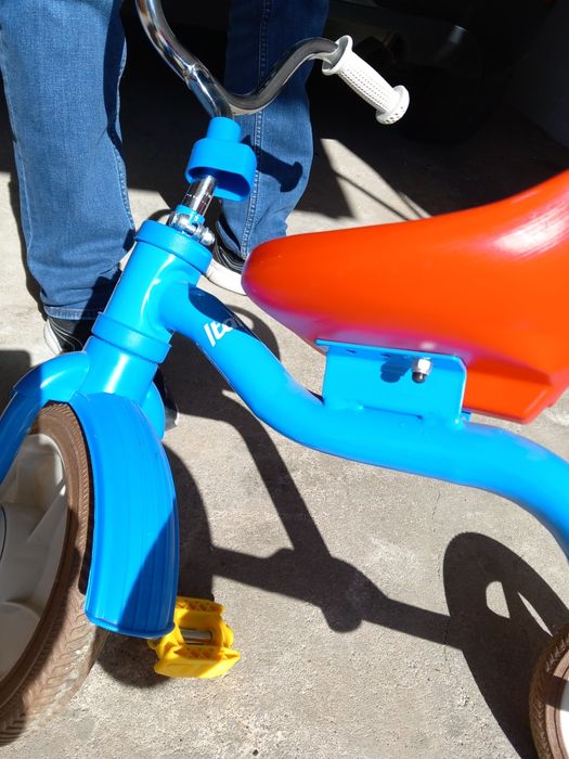 Triciclo Italtrike ajustável
