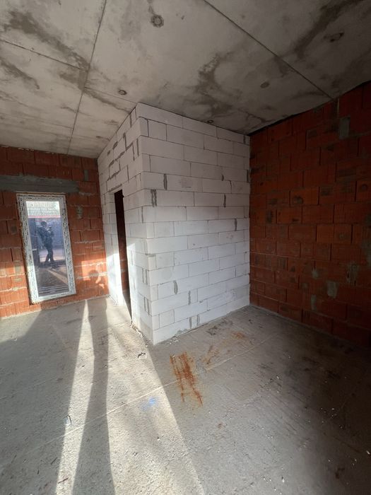 Боярка продам квартиру первый этаж с двориком 35м2