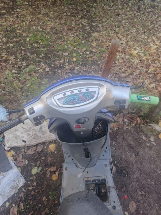 Мопед 4т китаец чё по сост хз стоял почти год