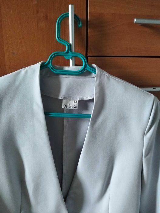 Żakiet damski krótki