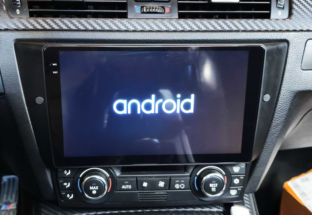 Autorrádio Android 9 Polegadas - 8Gb Memoria Ram 128Gb. Armazenamento   (Novo)