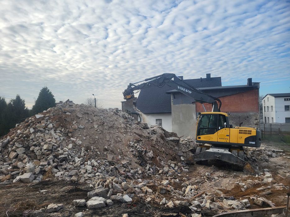 Roboty ziemne koparką, wyburzenia, budowa parkingów, dróg, podbudowy