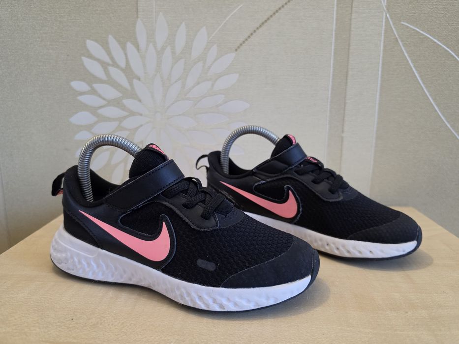 Дитячі кросівки Nike Revolution 5 розмір 31.5