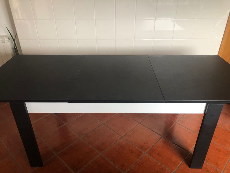 Mesa de Cozinha Praticamente Nova
