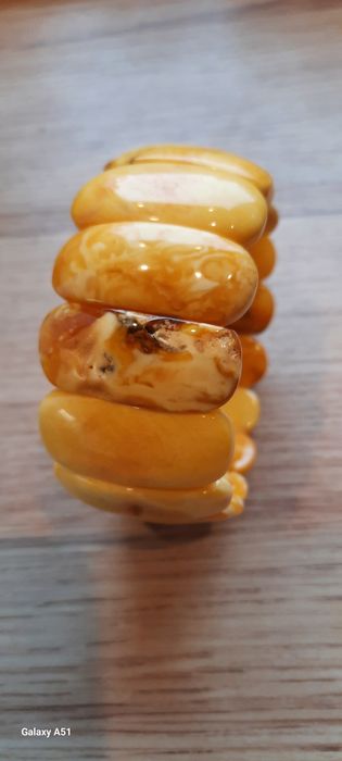 Bransoleta z naturalnego bursztynu