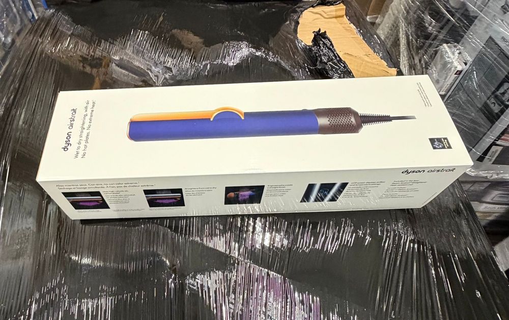 Dyson Airstrait - новий випрямляч для волосся