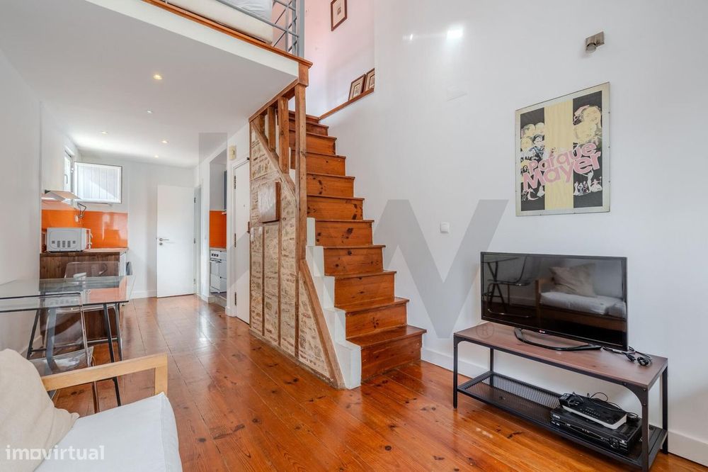 T1 Duplex em Alfama com vista rio – vive a essência de Lisboa!