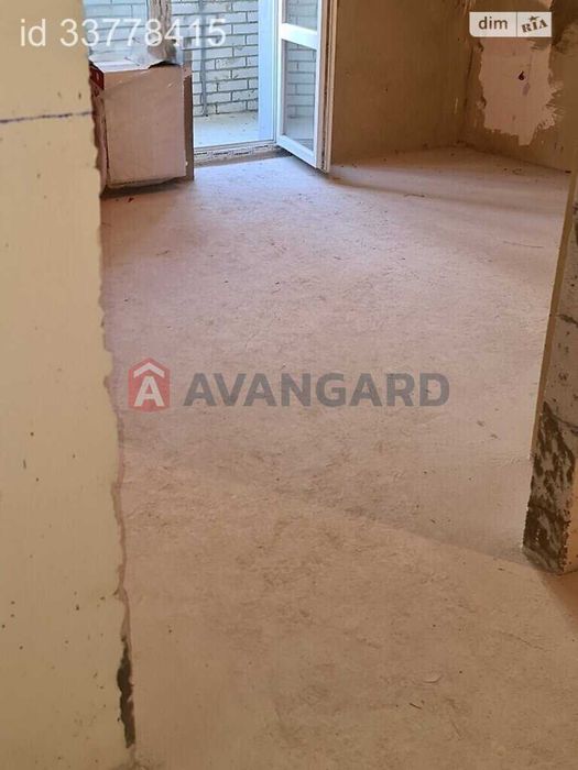 Продам квартиру Академіка Ющенка 5