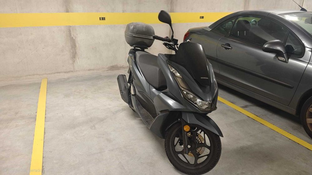 Honda PCX 125 (08/2022) – Como nova, só 3.600km – Porto