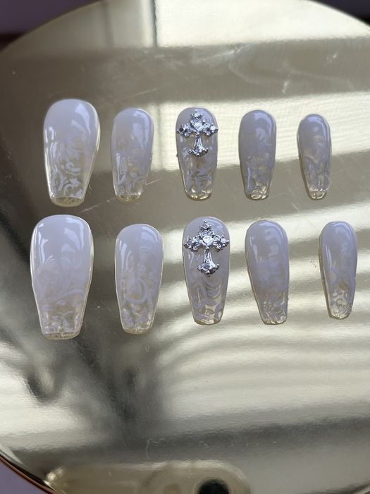 Tipsy press on nails rozmiar S koronka krzyz