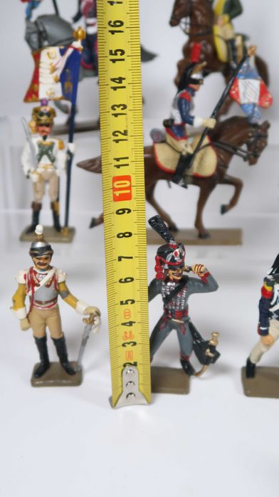 Grande coleção de soldadinhos de chumbo