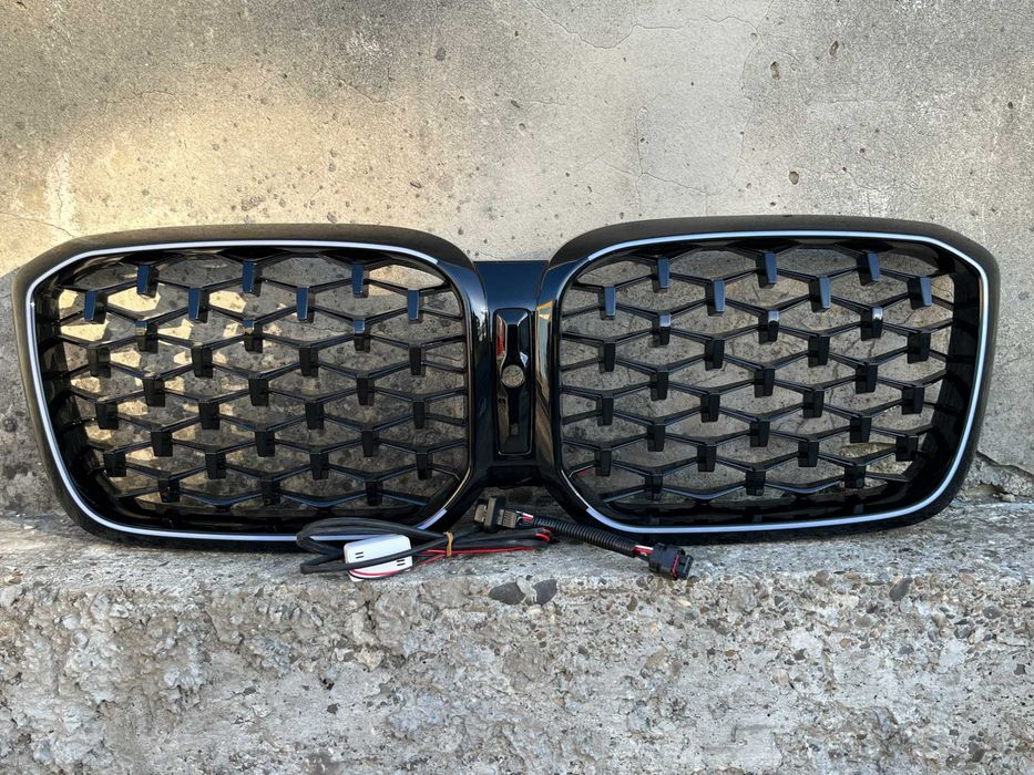 Ніздрі Чорний глянець LED Iconic Glow Diamond на BMW X3 G01 2022-2024 року
