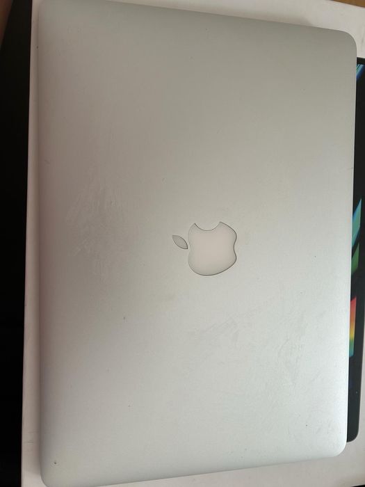 MacBook Air - 13.3-Inch 2017