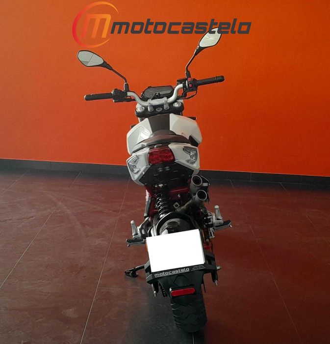 Benelli TNT 125 E4 2020