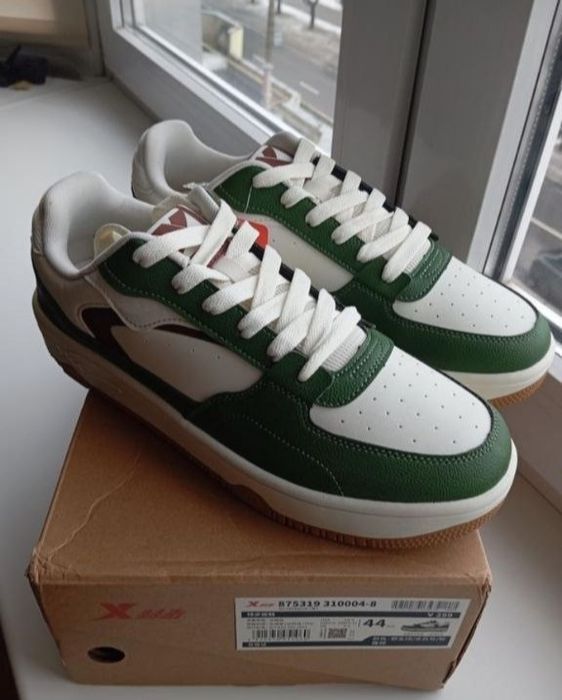 Кроссовки мужские Xtep Сникерсы 43 размер