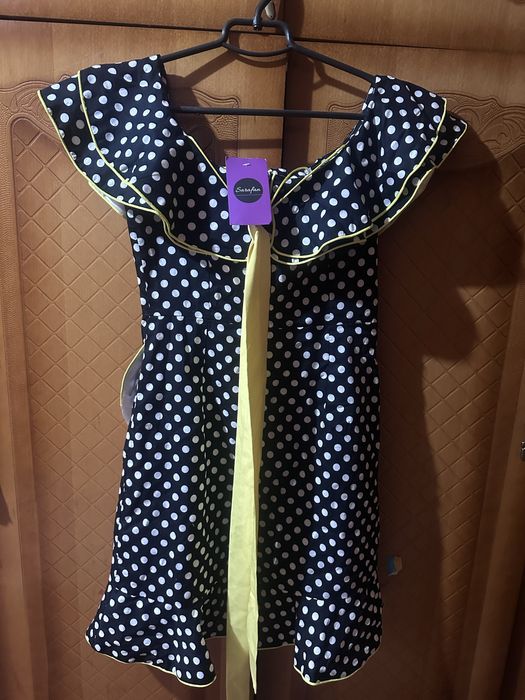 Плаття в горох