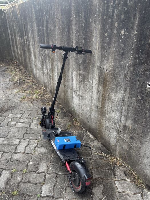 Trotinete eletrica urban glide para peças ou arranjo preço negociavel