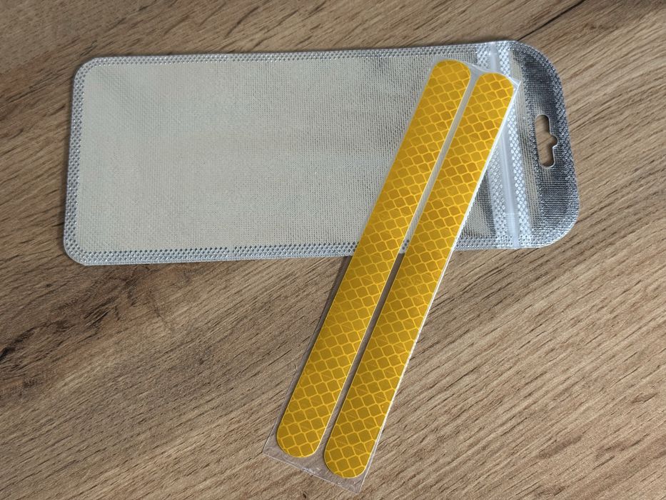 Odblaskowe naklejki, paski