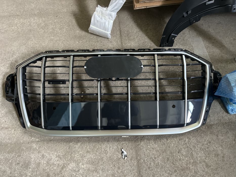 Бампер передній Audi Q7 2021+ 4M