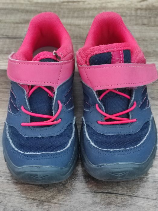 Buty turystyczne dla dzieci Quechua NH100.  Decathlon 29.