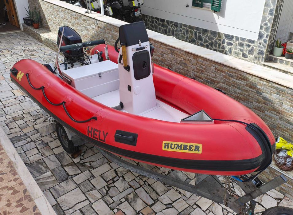 Semi-rígido Humber 4,50 m motor  50 CV a 2 T registado em classe 4