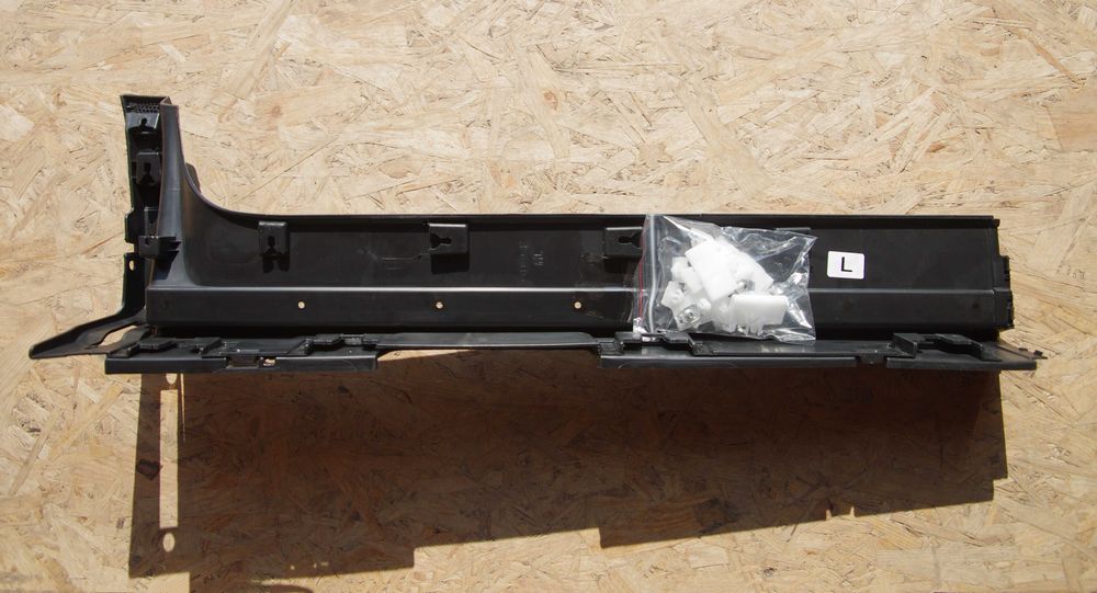 Накладка порога Chevrolet Equinox 17-22  Еквінокс 84713653, 84713654