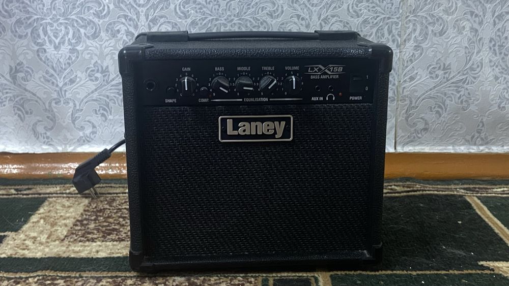 Комбопідсилювач Laney LX15B