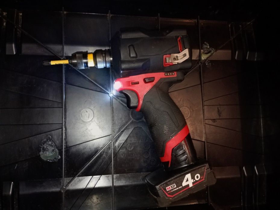 Milwaukee Fuel m12 Klucz udarowy 12v 1/2