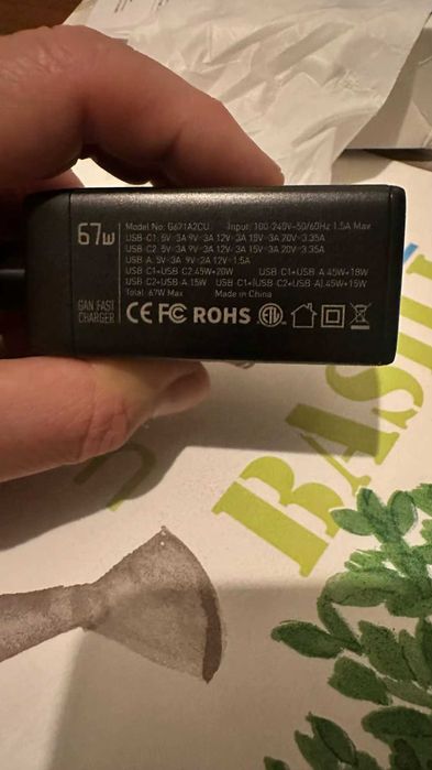 Essager ECTAC-KSB01-Z, GaN, 2xUSB-C, USB-A, 67W
