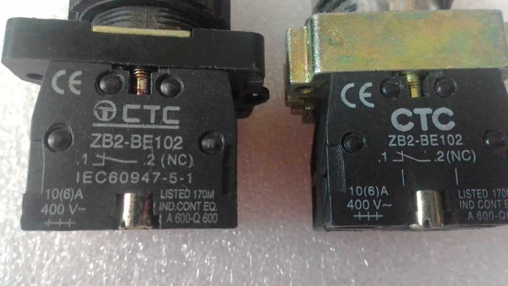 Кнопка управления поворотная с ключом XB2-BG