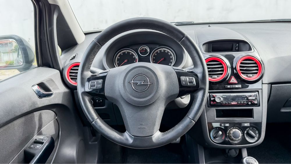 Opel Corsa D 1.2 Black Edition 2010