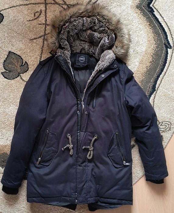 Kurtka zimowa granatowa kaptur