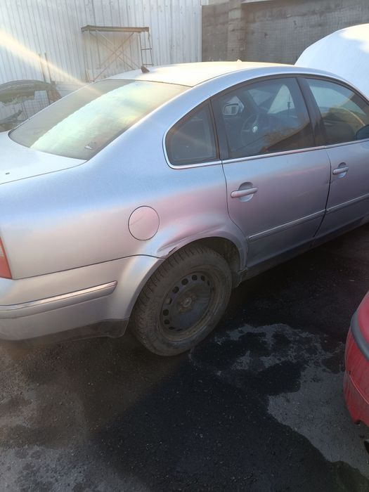 Volkswagen Passat 4×4 2,5 автомат на запчастини або під відновлення