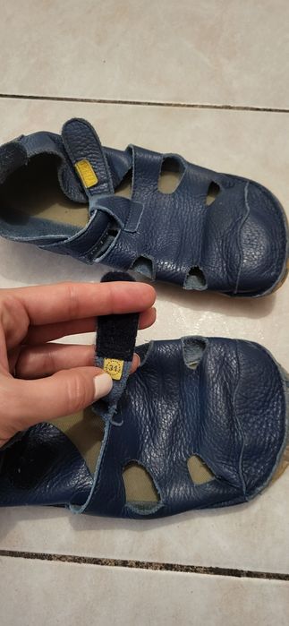 Skórzane sandały papcie dziecięce Tikki rozmiar 31