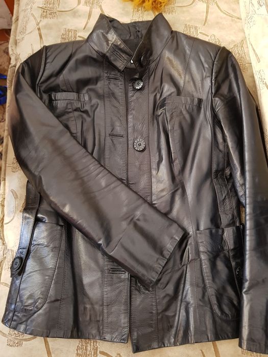 Шкіряна куртка М